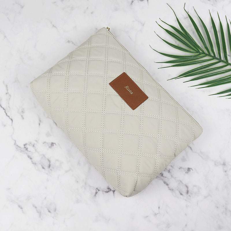CBY005 Recycled Nylon Makeup Bag