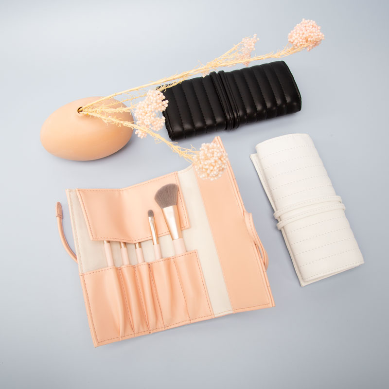 Make-up-Pinselhalter und -Rollen