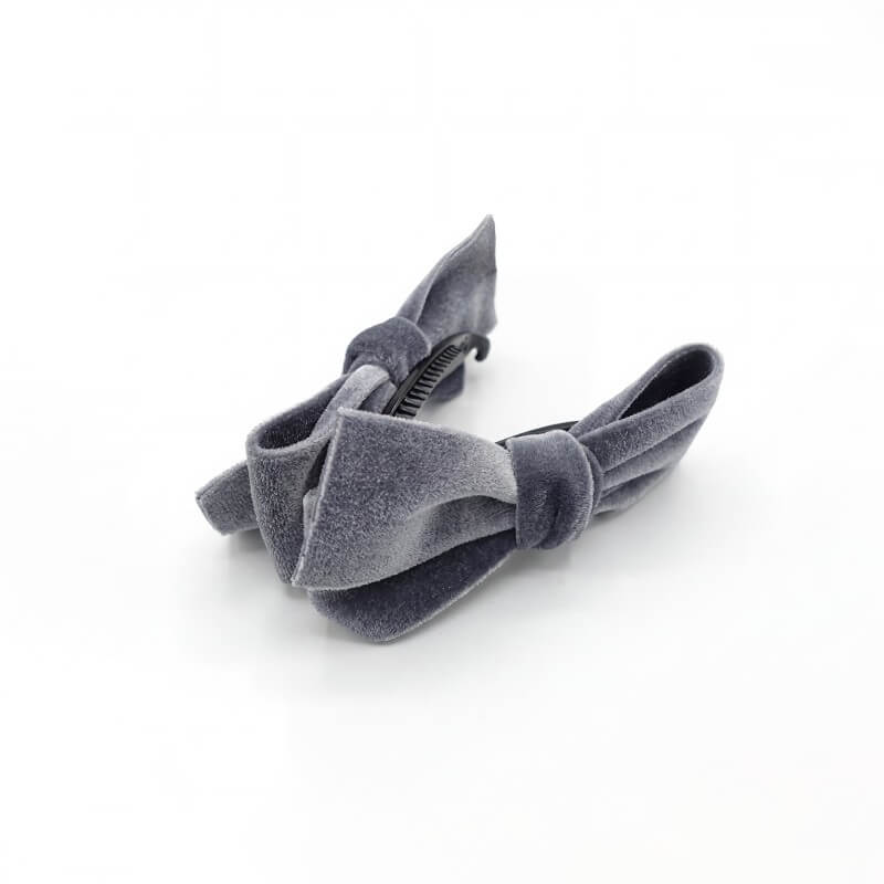 Velvet Covered Winter Clip