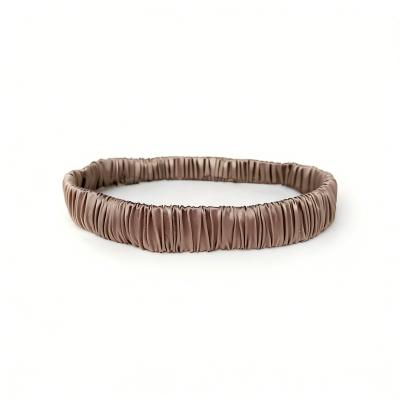 Breites gerafftes Scrunchies-Stirnband