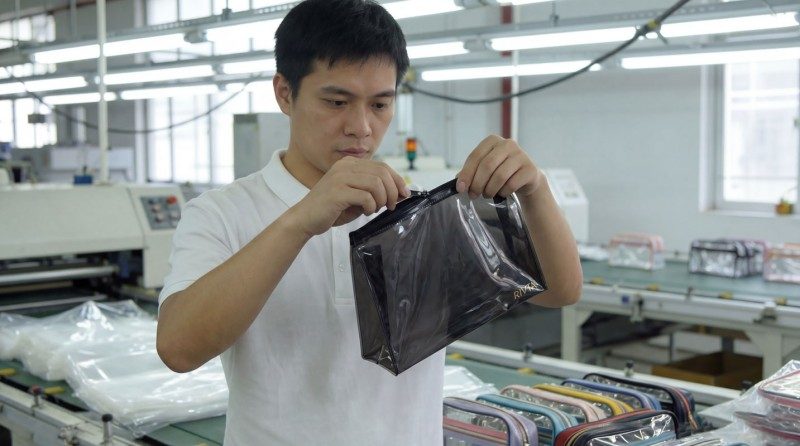 Clear cosmetic bag packaging inspection for Beauty GWP design trend planning