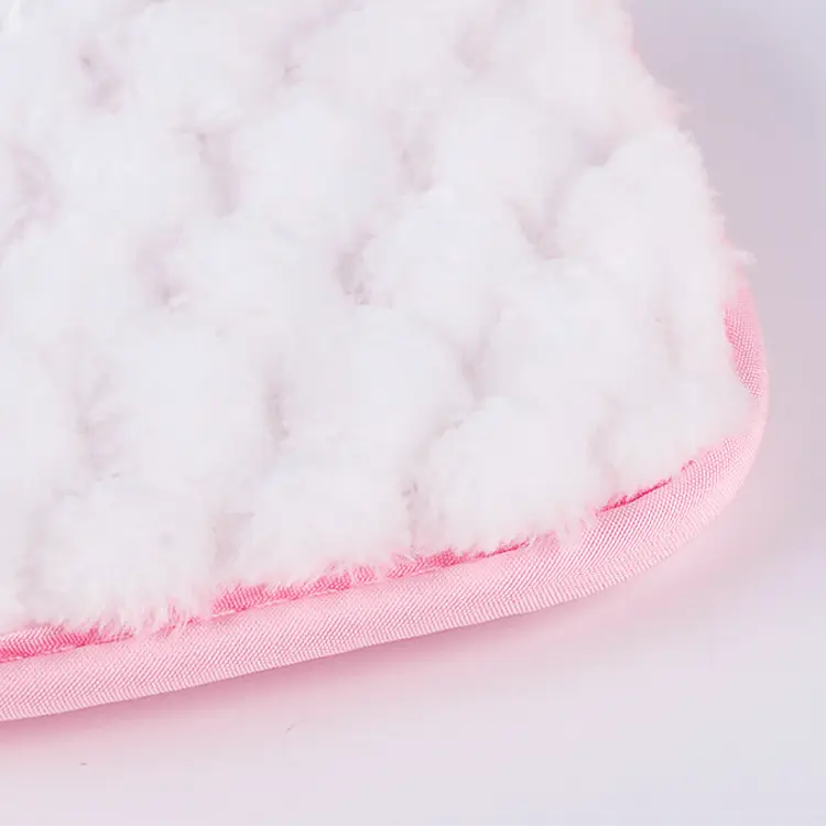 Edge stitching route